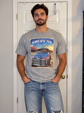 Gray American Legends Graphic Tee Men's Casual Shirt Medium Classic Vintag Car